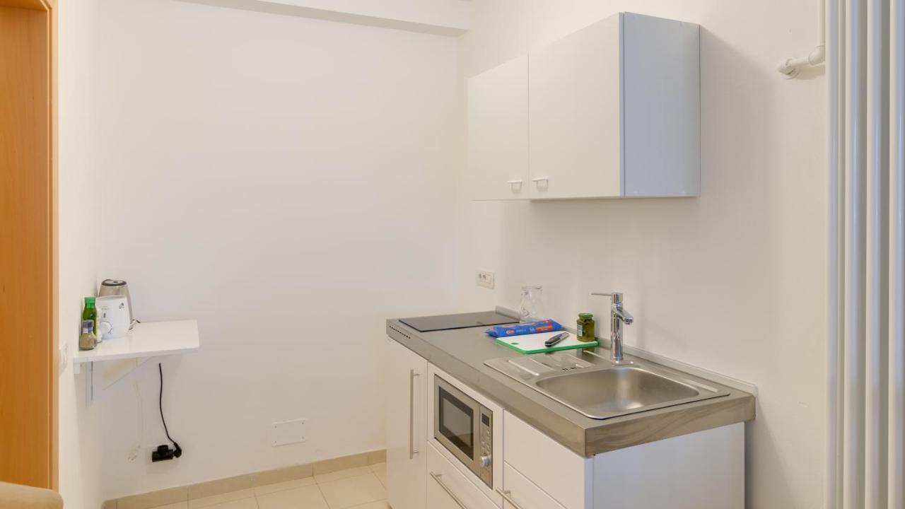 Peters Guest House Bolzano Bagian luar foto